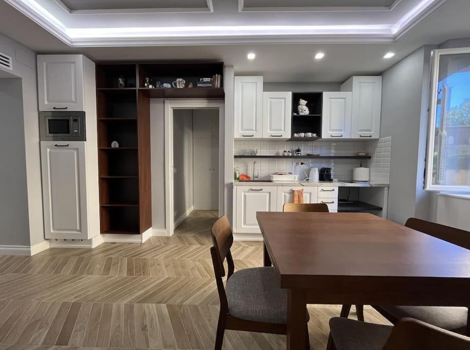 Apartment G&g Rom